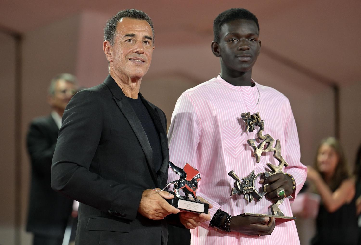 Golden Globe 2024: Trionfo e delusione per le superstar! Tutti i dettagli scioccanti